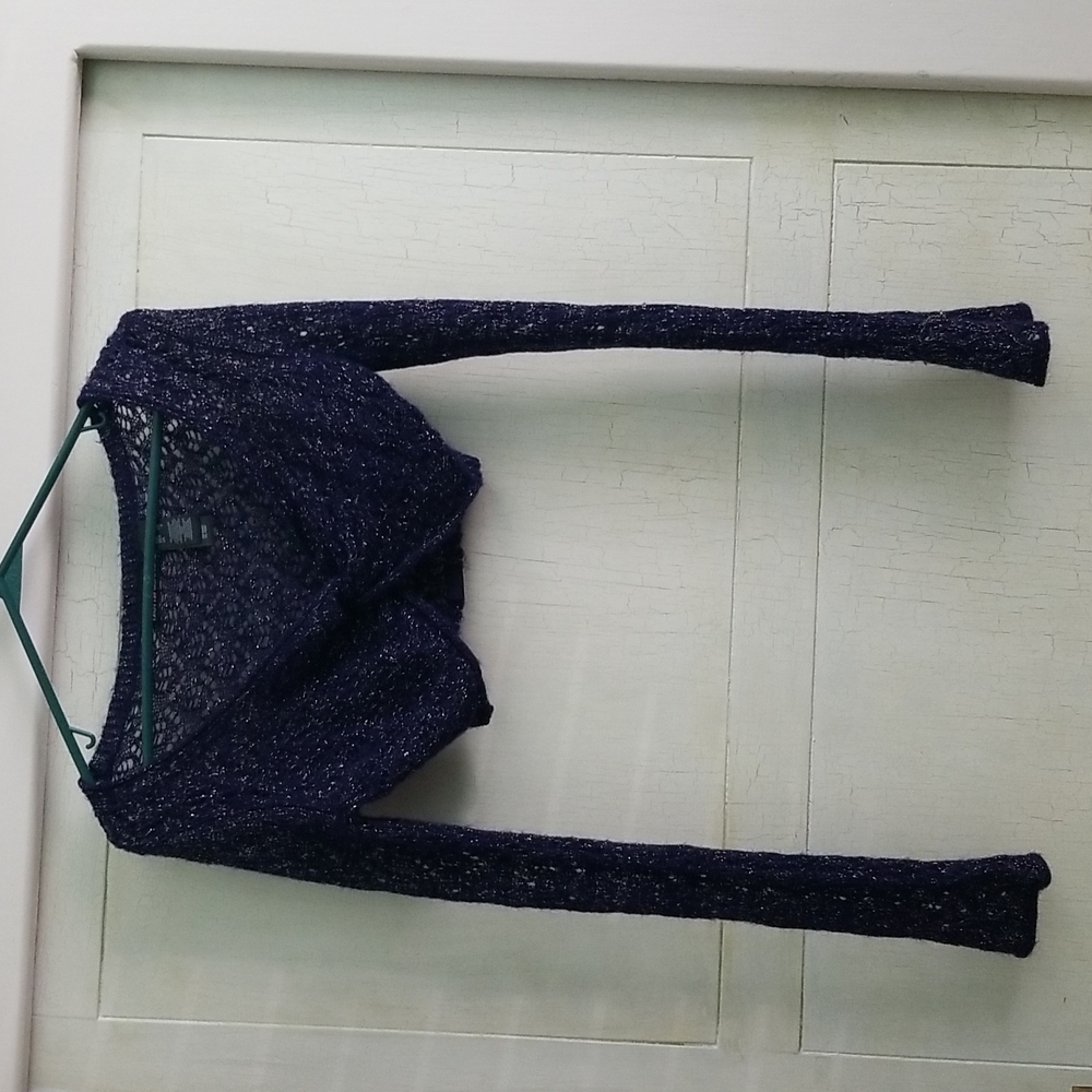 Juniors' sweater top